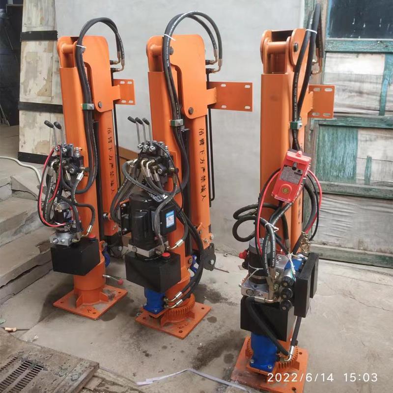 盐埔乡重汽蓝牌随车吊 3.2吨 国六动力强 液压驱动 农用自卸起重机